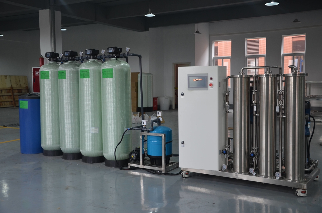 ระบบ RO ระยะยาว 2000LPH โรงพยาบาลหลอดเลือดอุดตัน โรงพยาบาลการแพทย์ Double Pass RO System With 1 Year Warranty