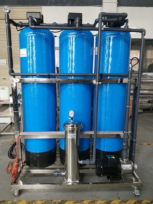 ระบบออสโมซีสทางกลับที่ผ่านกันได้อย่างมีประสิทธิภาพ 5.0KW ปริมาณการไหลของพลังงาน 2000 LPH
