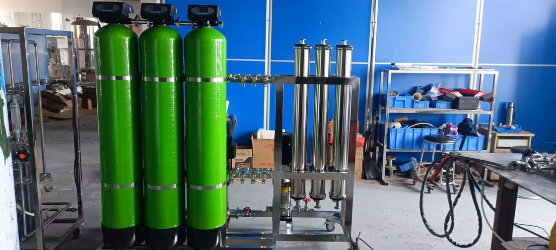 380V 300L ต่อชั่วโมง 2 ระยะ RO EDI โรงงานบําบัดน้ําสําหรับห้องปฏิบัติการโรงพยาบาล