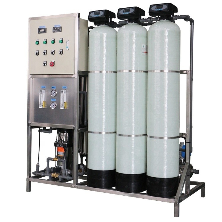 1000lph Industrial Single Pass RO ระบบเครื่องนึ่งฆ่าเชื้อ UV ตัวกรองคาร์บอนที่ใช้งานอยู่