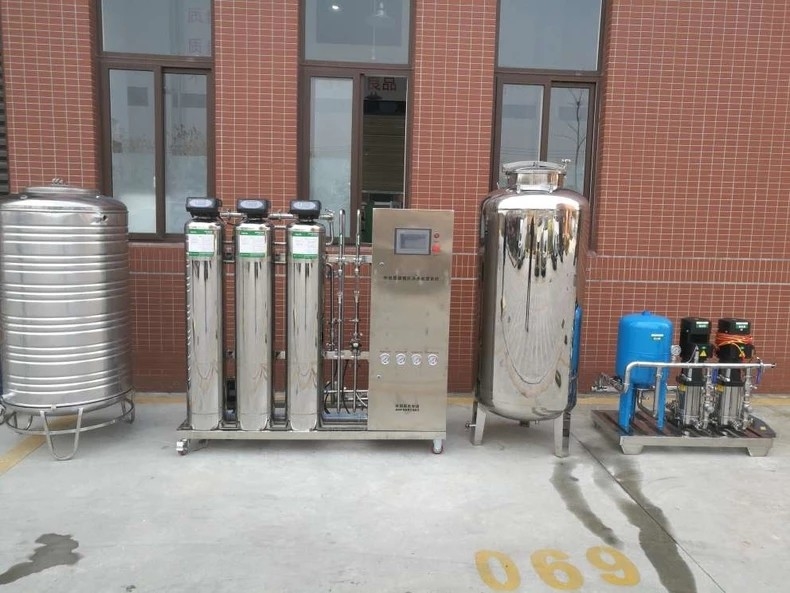 1TPH SUS304 อุปกรณ์ Reverse Osmosis อุตสาหกรรมเครื่องกรองน้ำ RO