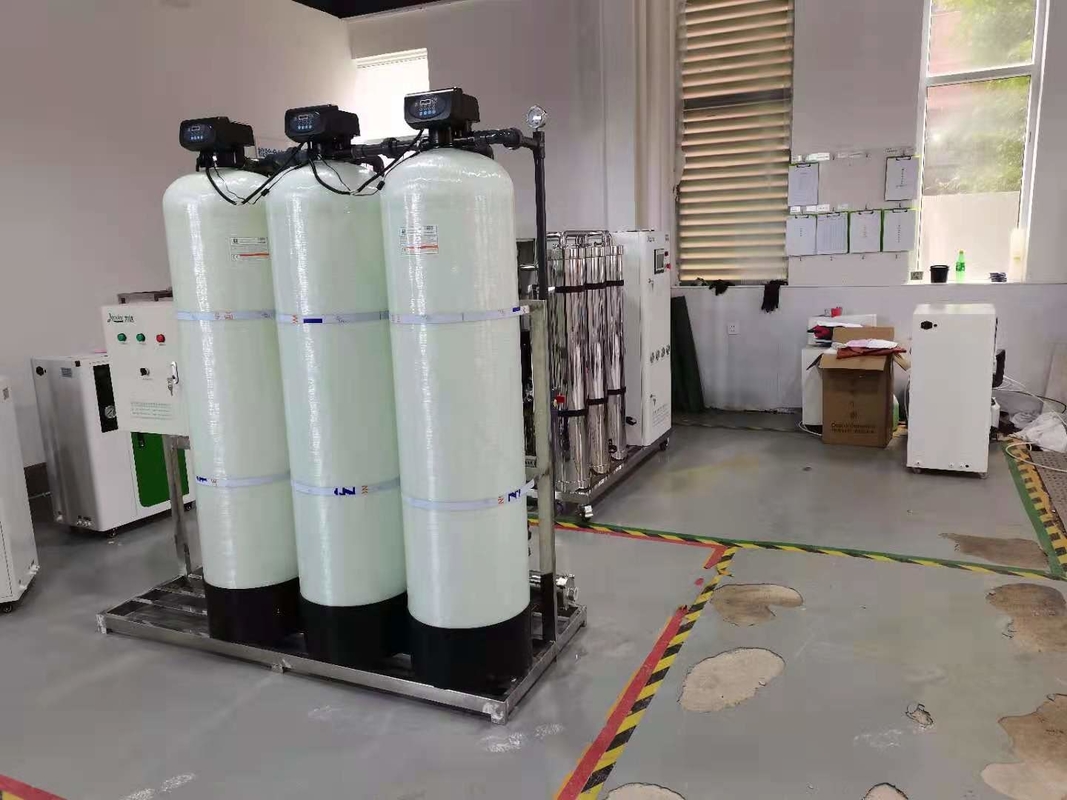 PLC หน้าจอสัมผัสอุตสาหกรรมเชิงพาณิชย์เครื่องกรองน้ำกระด้างสำหรับน้ำกระด้าง