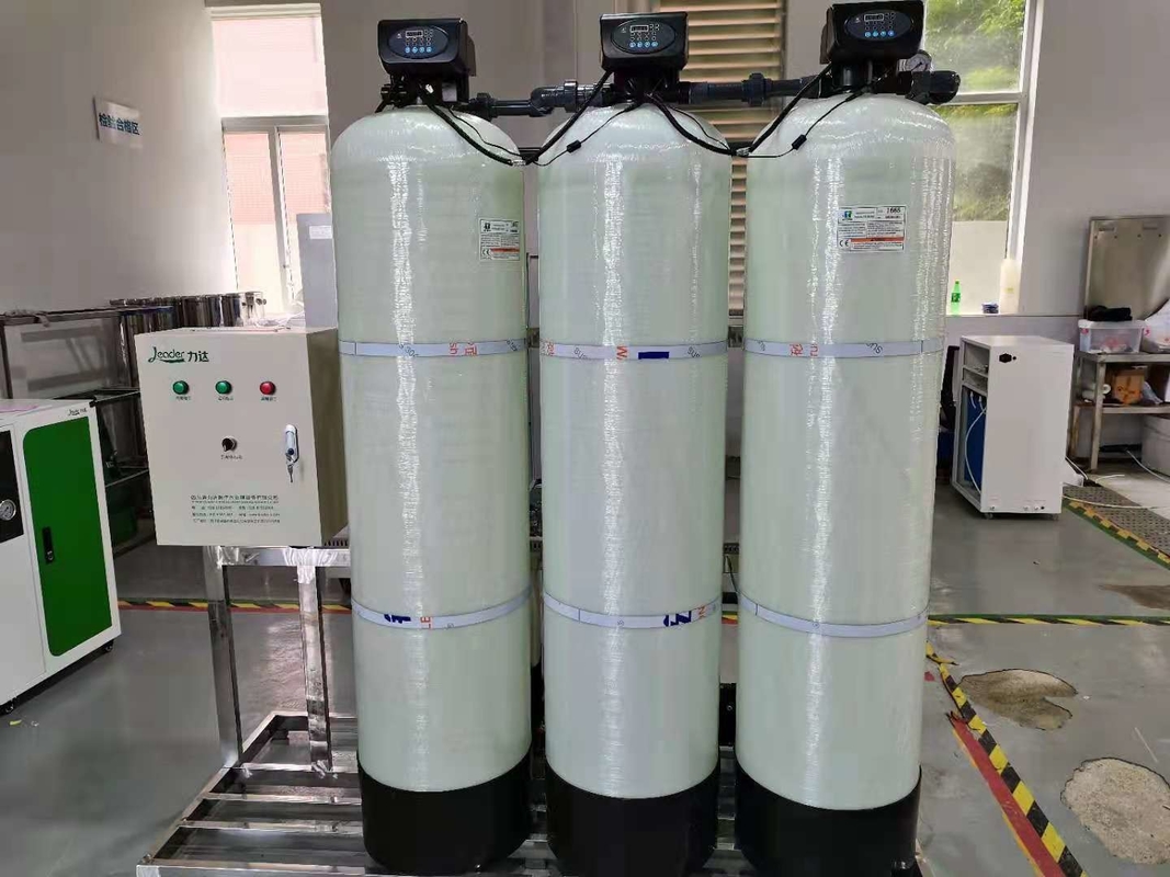 PLC หน้าจอสัมผัสอุตสาหกรรมเชิงพาณิชย์เครื่องกรองน้ำกระด้างสำหรับน้ำกระด้าง