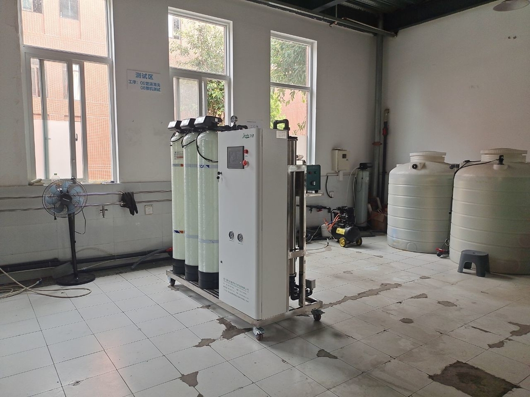 Single Pass 500LPH โรงบำบัดน้ำ OEM Ro ระบบกรองน้ำ