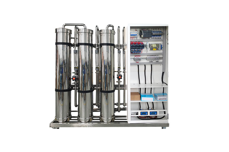 เครื่องกรองน้ำระบบ Reverse Osmosis สองขั้นตอน 1500L / h